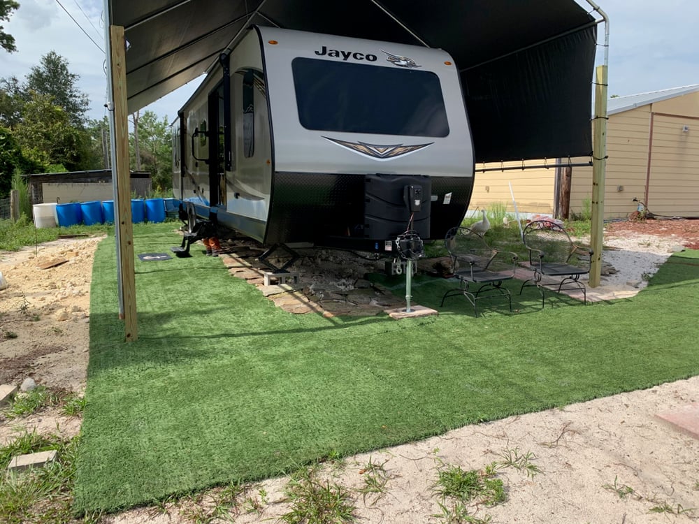 7 Easy Ways to Enhance RV Parks with Beautiful Artificial Turf