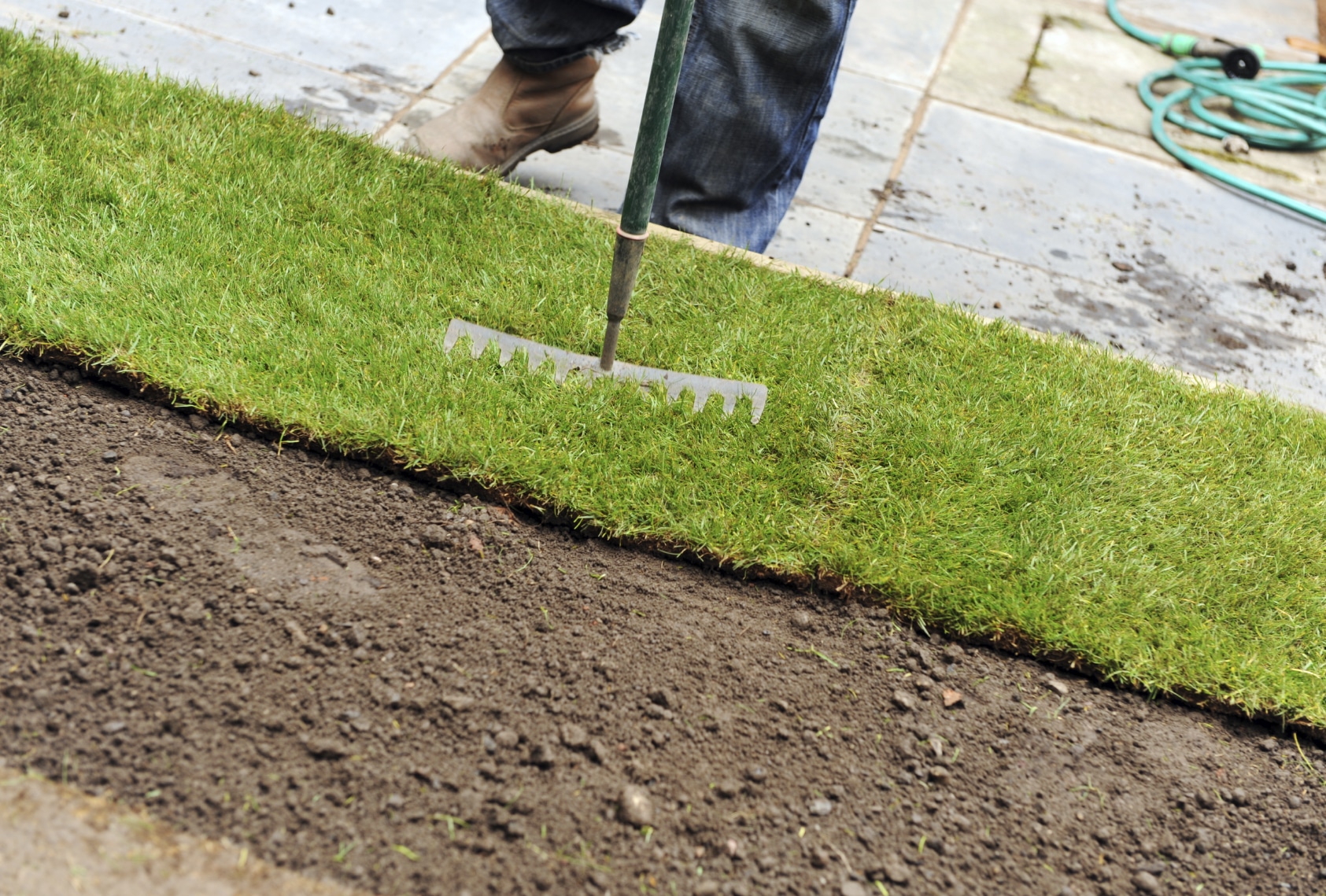 How to Lay Artificial Grass on Soil? 